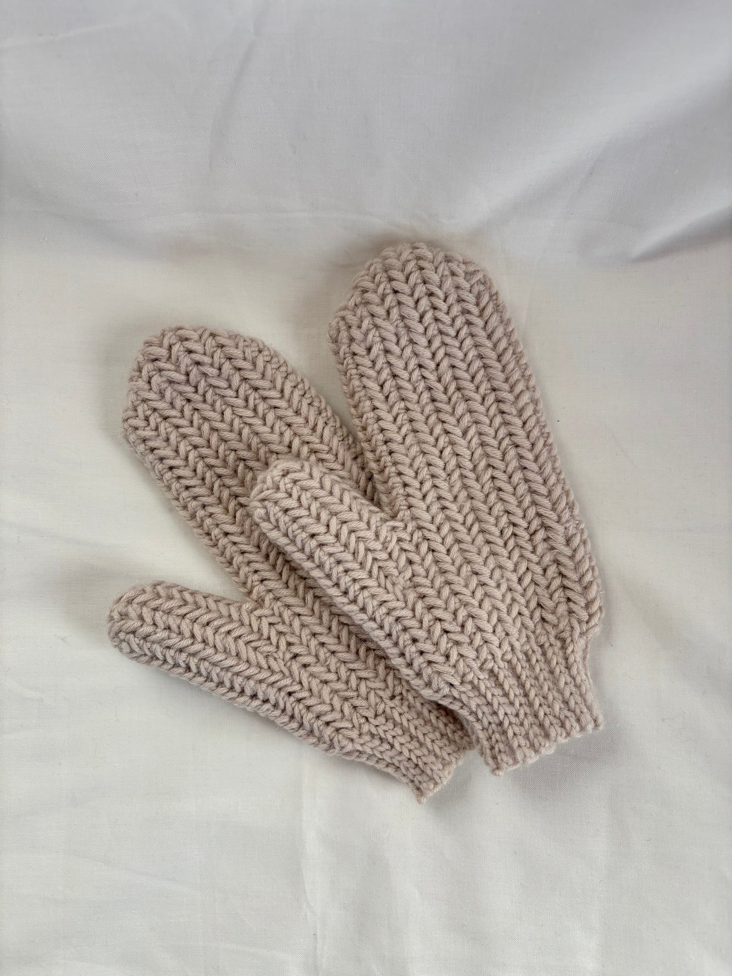 Igloo Gloves - Crochet Pattern