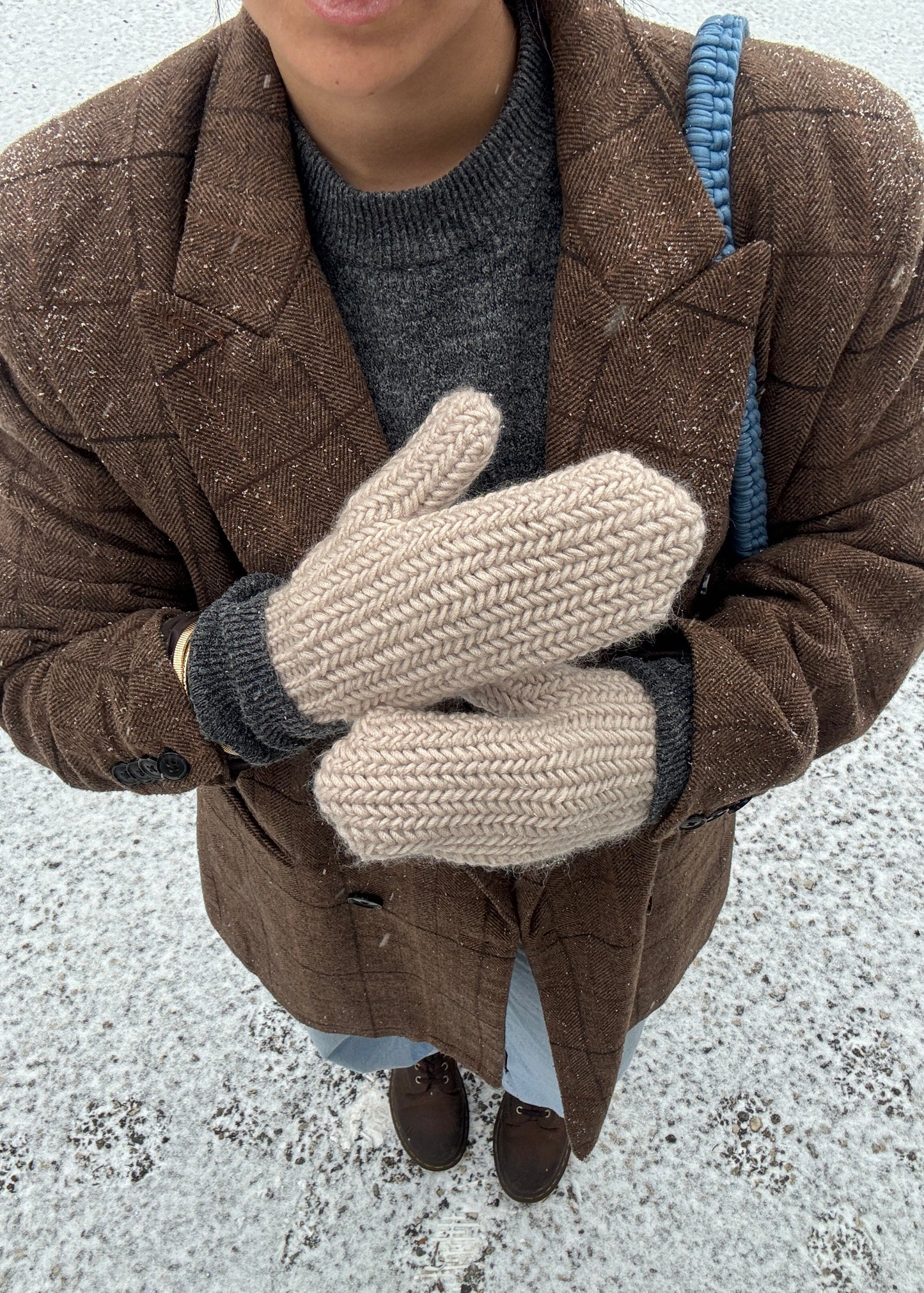 Igloo Gloves - Crochet Pattern